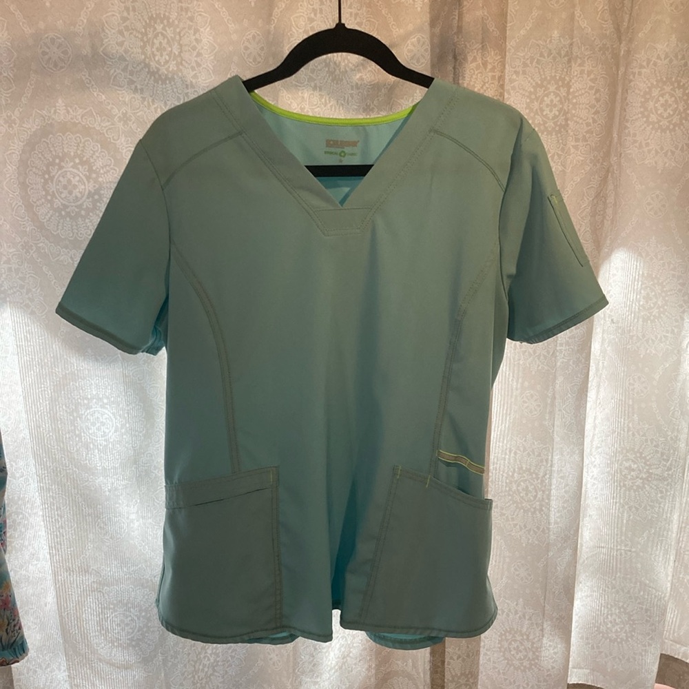 Scrubs size large great condition sold asset will not separate.